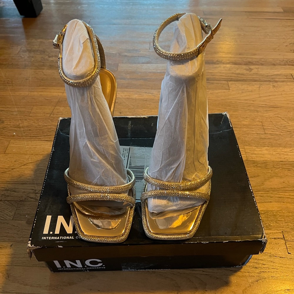 INC International Concepts Metallic Gold Heels